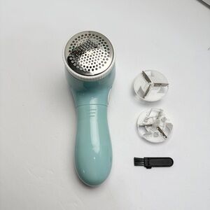Fabric Lint Remover - Aqua
